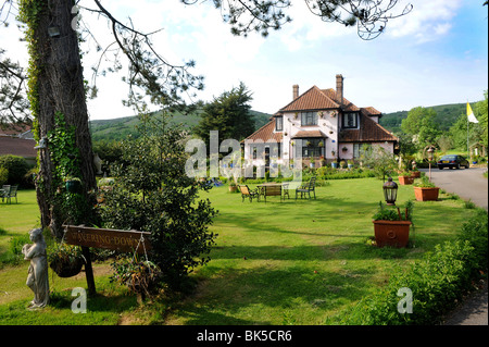 Schwankend Down House in das Dorf des Kreuzes, Somerset - ehemalige Wohnhaus des verstorbenen Frankie Howerd Stockfoto