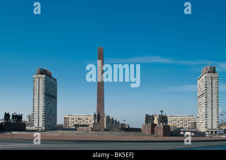 Siegesplatz und Monument (Ploschad Pobedy) in Sankt Petersburg, Russland. Beginn der Moskovsky Prospekt Stockfoto