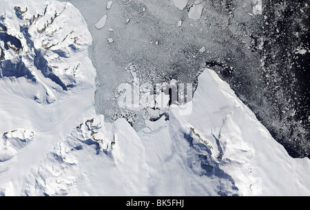 Die Nordspitze von Alexander Insel, nahe der westlichen Basis der antarktischen Halbinsel Stockfoto