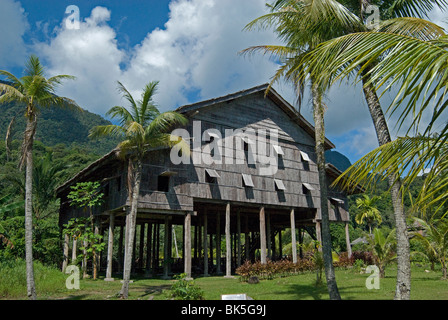 Melanau Tall House, Sarawak Cultural Village, Santubong, Sarawak, Malaysia Borneo, Malaysia, Südostasien, Asien Stockfoto