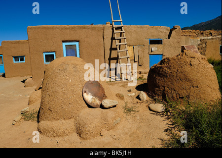 Adobe-Haus in Taos Pueblo in New Mexico. Stockfoto