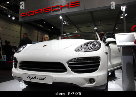 PORSCHE Hybrid auf der Auto Mobil International (AMI) - dem Autosalon 2010 in Leipzig, Deutschland Stockfoto