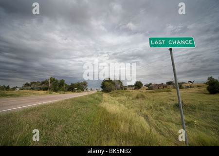 Stadt Zeichen letzte Chance, Colorado 80757 USA, an der Kreuzung des U.S. Highway 36 und State Highway 71. Stockfoto