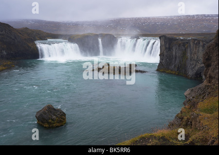 Godafoss Wasserfall (Fall der Götter), zwischen Akureyri und Myvatn, North Coast, Island, Polarregionen Stockfoto