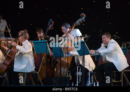 Mitglieder der London Gala Orchester Bedford Prom im Park Stockfoto