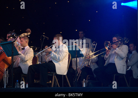 Mitglieder der London Gala Orchester Bedford Prom im Park Stockfoto