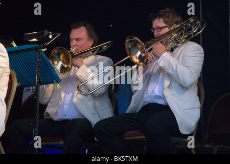 Mitglieder der London Gala Orchester Bedford Prom im Park Stockfoto