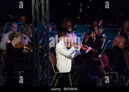 Mitglieder der London Gala Orchester Bedford Prom im Park Stockfoto