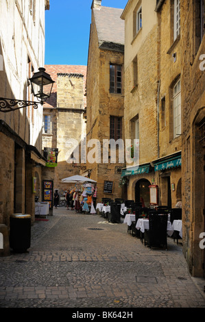 Mittelalterliche Gebäude in der alten Stadt, Sarlat, Dordogne, Frankreich. Europa Stockfoto