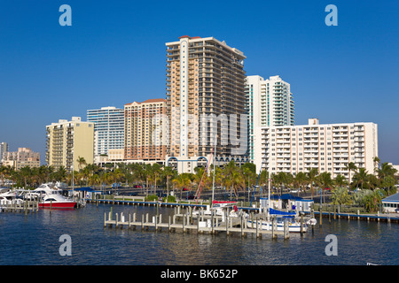 Wohnungen und Marina, 'Las Olas', Fort Lauderdale, Florida, USA Stockfoto