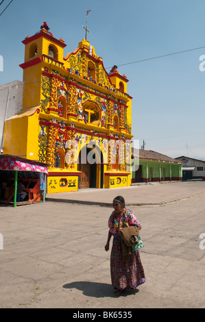 Kirche, San Andres Xecul, Guatemala, Mittelamerika Stockfoto