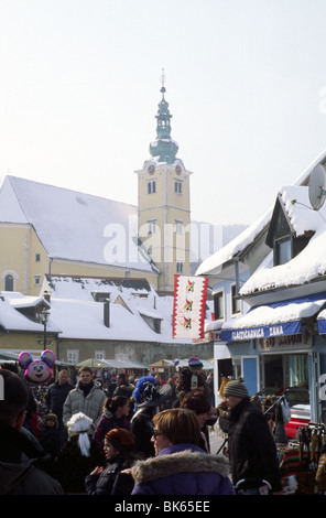 Leute viel Spaß auf Traditiionally kroatische Karneval in Stadt Samobor Kroatien Europa Stockfoto