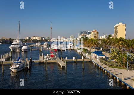 Wohnungen und Marina, 'Las Olas', Fort Lauderdale, Florida, USA Stockfoto