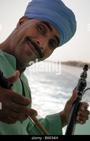 Ägyptischer Musiker spielen rebab Stockfoto