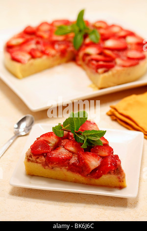 Erdbeeren Pudding. Schritt für Schritt: PA 4918 PA 4919 PA 4920 PA 492 P Stockfoto