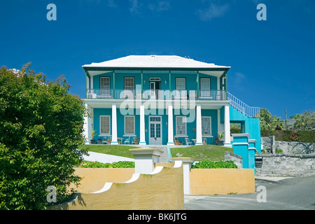 Bunte Bermuda nach Hause. Stockfoto