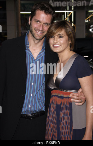 PETER HERMANN & MARISKA HARGITAY der LOVE GURU in LOS ANGELES PREMIERE GRAUMANS CHINESE HOLLYWOOD LOS ANGELES USA 11. Juni 2008 Stockfoto