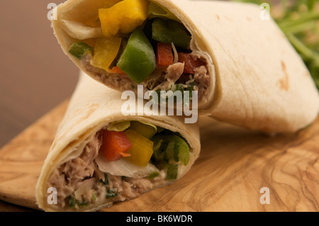 Thunfisch Salat wickeln Stockfoto