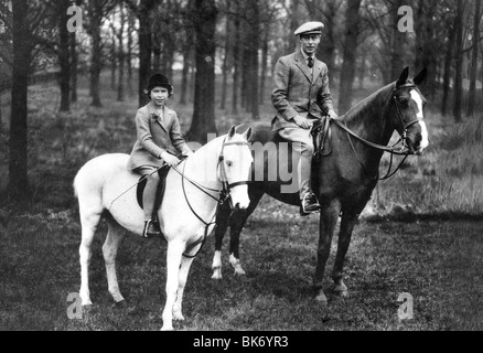 König GEORGE VI mit Tochter Prinzessin Elizabeth, 1938 Stockfoto