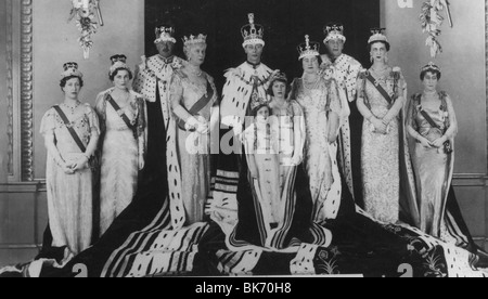 Krönung von König GEORGE VI im Jahre 1936 - die königliche Partei im Thjrone Zimmer im Buckingham Palace Stockfoto