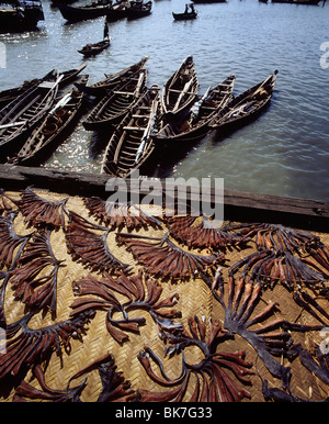 Der Hafen von Sittwe, Arakan Landeshauptstadt an der Mündung des Flusses Kaladan, Myanmar (Burma), Asien Stockfoto