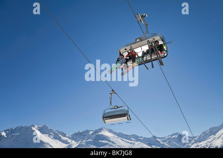 Schnelle moderne Sesselbahn, St. Anton bin Arlberg, Tirol, Österreich, Europa Stockfoto