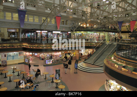 Washington DC, Pennsylvania Avenue, Old Post Office Pavilion, Gebäude, Renovierung, Atrium, Geschäft, Geschäfte, Unternehmen, Bezirk, Shopping Shopper Shopper Shop Stockfoto