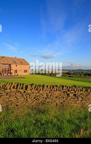 Teil einer eine hochwertige Wohnanlage an der Hoylandswaine, Barnsley, South Yorkshire, England, UK. Stockfoto