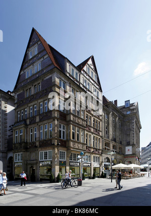 Historisches Geschäftshaus auf Osthellenweg, Dortmund, Nordrhein-Westfalen, Deutschland, Europa Stockfoto