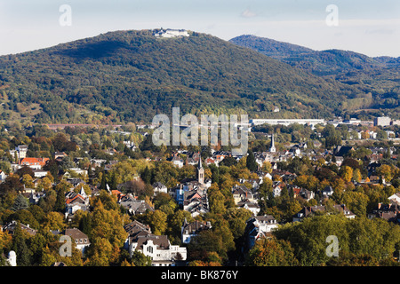 Blick von Burg Godesburg in Bad Godesberg, Petersberg und Oelberg Berge, Siebengebirge, sieben Berge Region, Nord-R Stockfoto