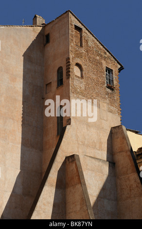 Antike römische Architektur, Via Delle Botteghe Oscure, Rom, Latium, Italien, Europa Stockfoto