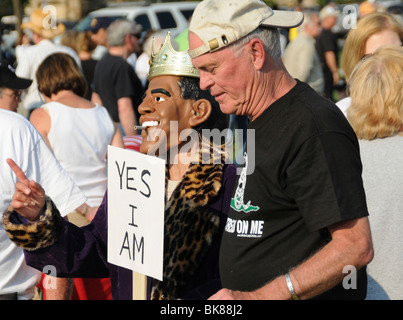 Tea-Party-Demonstranten mit jemandem mit Barrack Obama Maske zu einer Teeparty Protest in Washington DC Stockfoto