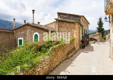 Gasse, Fornalutx, Mallorca, Mallorca, Balearen, Spanien, Europa Stockfoto