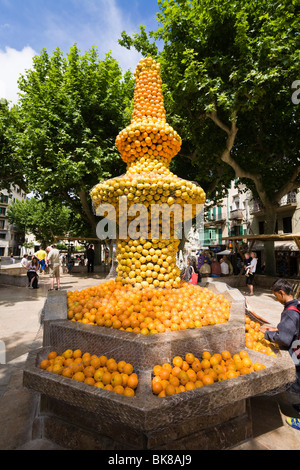 Orange-Brunnen in Sóller, Mallorca, Mallorca, Balearen, Spanien, Europa Stockfoto