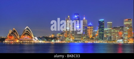 Panorama von Sydney Cove, Sydney Opera House, Circular Quay, Hafen, Skyline von Sydney, Central Business District, Nacht, Sydney, neu Stockfoto