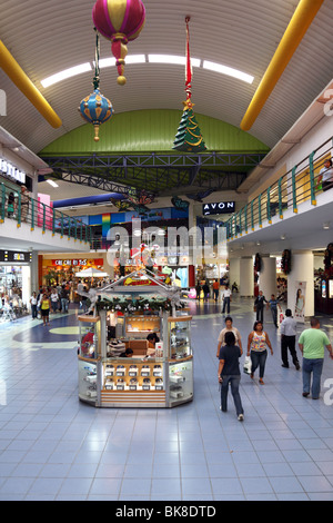 In das riesige Einkaufszentrum Albrook, Panama City, Panama Stockfoto