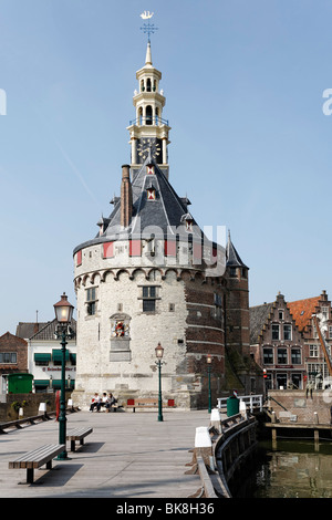 Historischen Wehrturm Hoofdtoren, Hafen von Hoorn, IJsselmeer, Nordholland, Holland, Niederlande, Europa Stockfoto