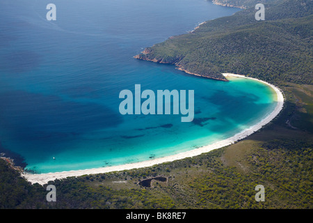 Wineglass Bay, Freycinet National Park, Freycinet Peninsula, östlichen Tasmanien, Australien - Antenne Stockfoto