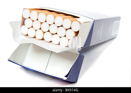 Blaue Schachtel Zigaretten Stockfoto