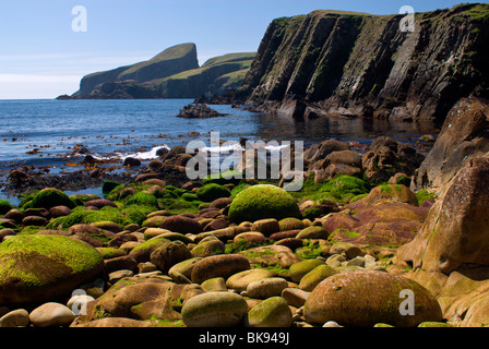 Küste im südlichen Hafen von Fair-Isle, Shetland, Schottland, Vereinigtes Königreich, Europa Stockfoto