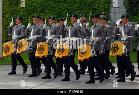 Berlin: Ehrengarde, Deutschland Stockfoto