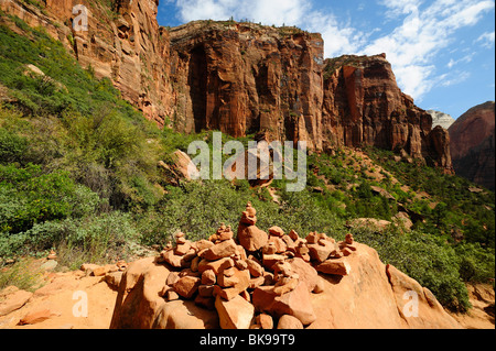 Malerische Aussicht auf Emerald Pools Website im Zion Nationalpark, Utah, USA Stockfoto