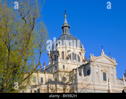 Madrid, Spanien. Kathedrale Catedral De La Almudena (1994) Stockfoto