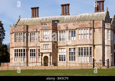 Frühling-Szene in Felbrigg Hall, in der Nähe von Cromer in Norfolk.  NB-Aufnahmen von öffentlichen Fußweg (Weber Weg). Stockfoto