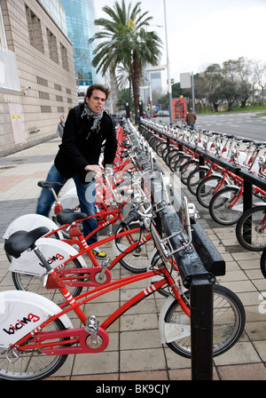 Bicing - Gemeinschaft Fahrrad Programmin Barcelona Stockfoto