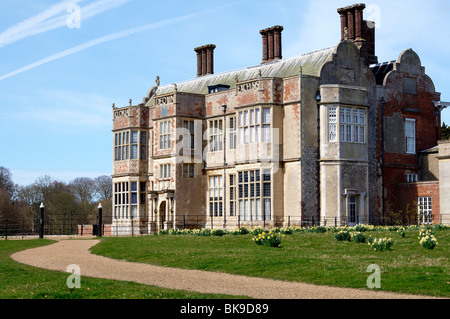 Frühling-Szene in Felbrigg Hall, in der Nähe von Cromer in Norfolk.  NB-Aufnahmen von öffentlichen Fußweg (Weber Weg). Stockfoto