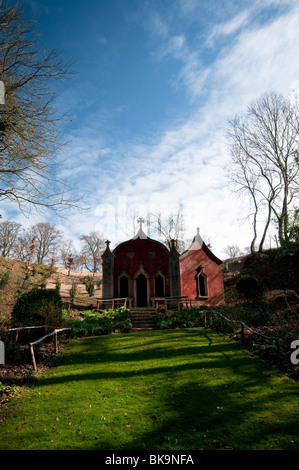 Das neu restaurierte rote Haus im Painswick Rokoko Garden in The Cotswold Stockfoto