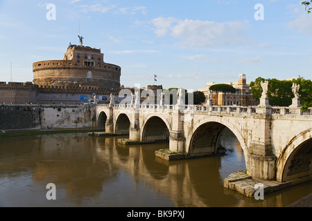 Engelsburg und Ponte Sant ' Angelo, Rom, Italien Stockfoto