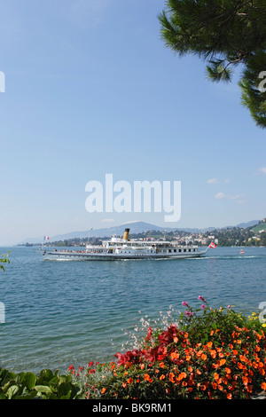 Ausflugsschiff auf dem Genfer See, Montreux, Kanton Waadt, Schweiz Stockfoto