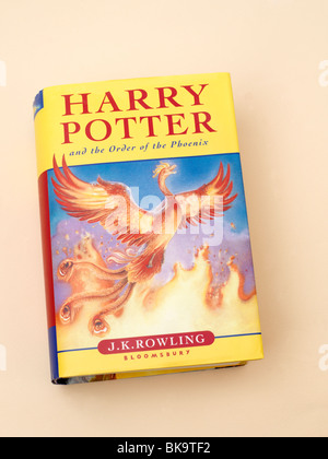 Harry Potter und der Orden des Phoenix-Hardcover-Buch Stockfoto